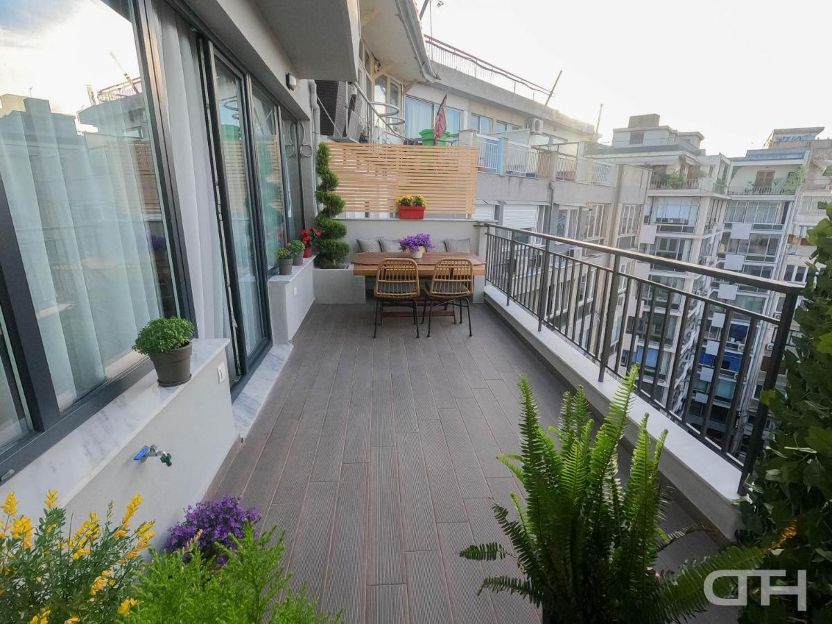 Apartmán Luxury 80m2 With Balcony Downtown