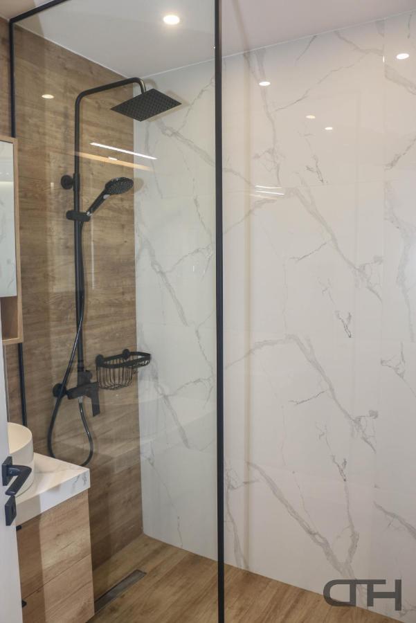 Apartmán Luxury 80m2 With Balcony Downtown