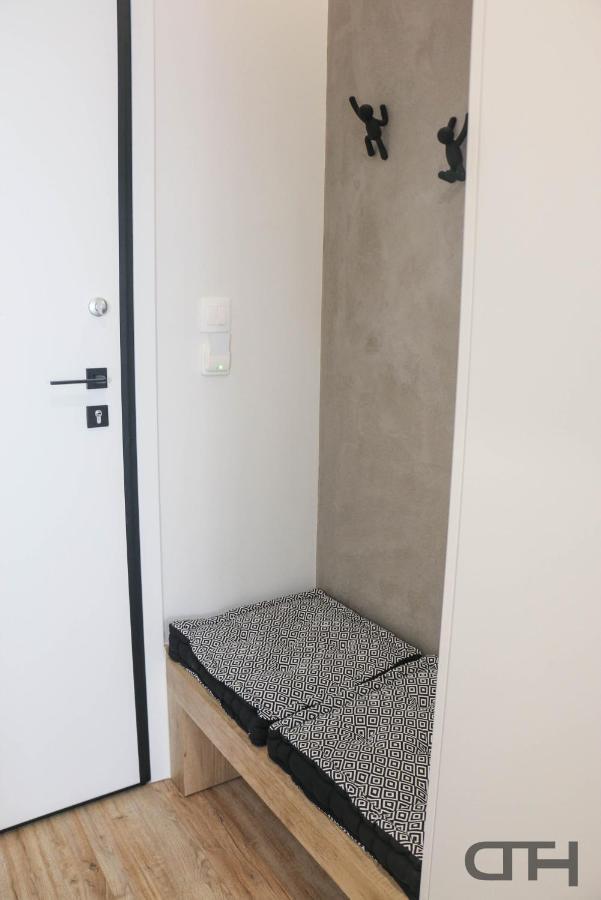 Luxury 80m2 With Balcony Downtown Apartmán